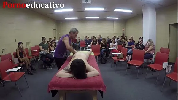 Pozrite si Class # 1 of erotic anal massage energetické klipy