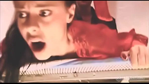 Podívejte se na Olivia de Treville - Song of the Penis energetické klipy