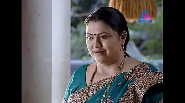 Watch malayalam serial actress Chitra Shenoy show energy Clips