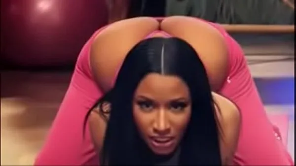 Watch Nicki Minaj Hot Moments without sounds 2 energy Clips
