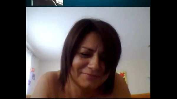 Italian Mature Woman on Skype 2 エネルギー クリップを見る