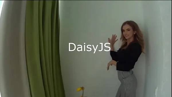 Bekijk Daisy JS high-profile model girl at Satingirls | webcam girls erotic chat| webcam girls energieclips