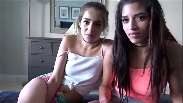 شاهد Latina Teens Fuck Landlord to Pay Rent - Sofie Reyez & Gia Valentina - Preview مقاطع الطاقة