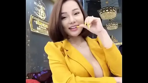 Watch Sexy Vietnamese Who is she energy Clips