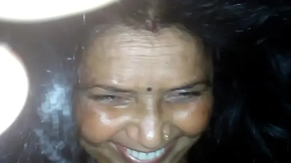 Mira Ama de casa india engaña a su marido clips de energía