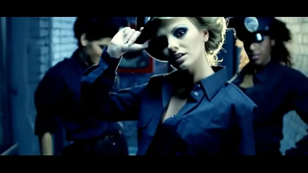 Tonton Alexandra Stan - Mr Saxobeat (Official Video Klip tenaga