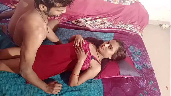 Best Ever Indian Home Wife With Big Boobs Having Dirty Desi Sex With Husband - Full Desi Hindi Audio Enerji Kliplerini izleyin