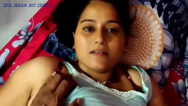 Podívejte se na desi bhabhi pussy chudai ka fun hindi voice energetické klipy