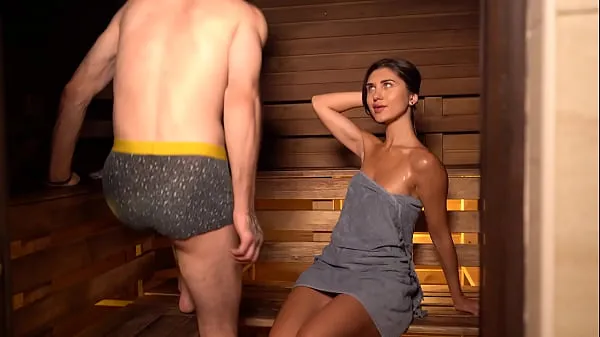 Assista a It was already hot in the bathhouse, but then a stranger came in clipes de energia