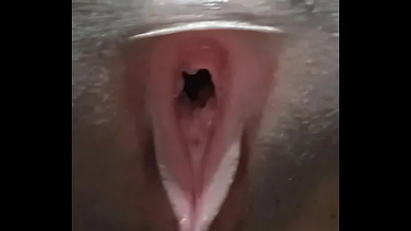 Watch My wife sticking her ass out and showing her broken pussy energy Clips