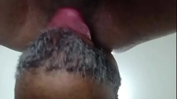 Dark-skinned, tattooed and with a perky ass, he made me feel comfortable in Micareta, it was easy to put him to breastfeed and then manipulate him until he was filled with milk. Complete on XVideos Premium, be Brenão’s ViP Enerji Kliplerini izleyin